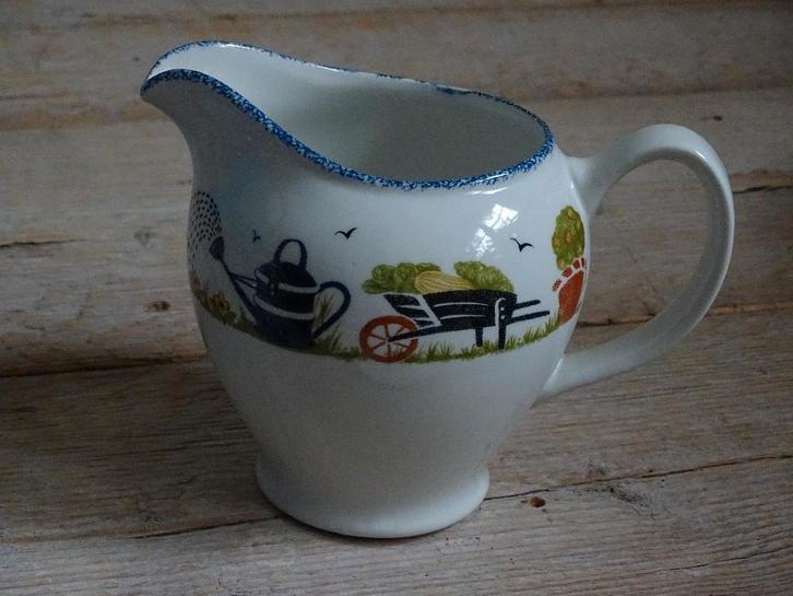 1x Kan Melkkan, Wood & Sons HOLLY COTTAGE, zo goed als nieuw, Antiek en Kunst, Antiek | Servies los, Ophalen of Verzenden
