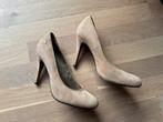 Gratis beige pumps - maat 39, Ophalen, Pumps, Beige, Gedragen
