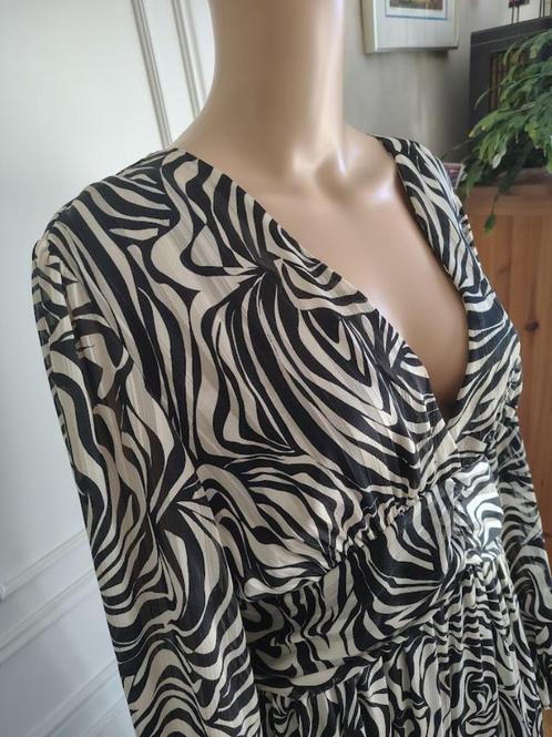 nieuwe stijlvolle jurk van By one, Kleding | Dames, Jurken, Nieuw, Maat 46/48 (XL) of groter, Zwart, Onder de knie, Verzenden