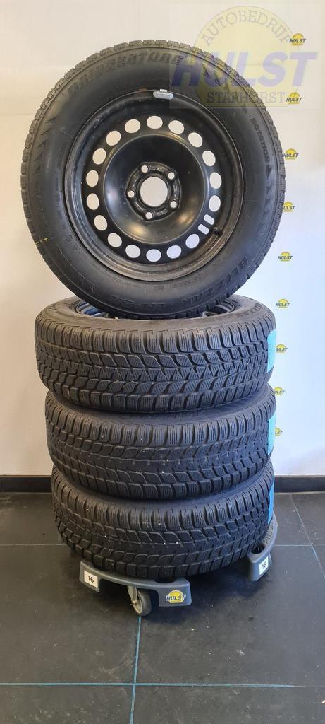 Set gebruikte stalen velgen o.a.Opel met winterbanden, Auto-onderdelen, Banden en Velgen, Banden en Velgen, Winterbanden, 15 inch