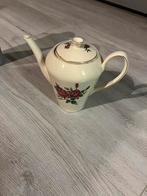 Antieke Porseleinen Theepot met Rozenmotief en Gouden Accent, Ophalen