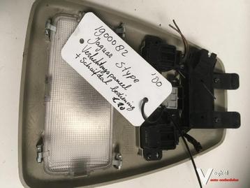 Jaguar s type 2000 binnenverlichting met dakraam bediening beschikbaar voor biedingen