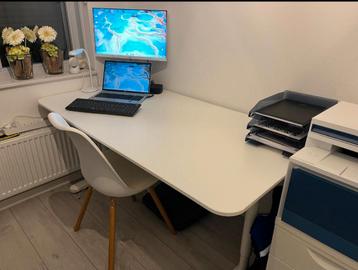 Ikea Bekant bureau wit 160 x 80 cm. In hoogte verstelbaar. - afbeelding 1