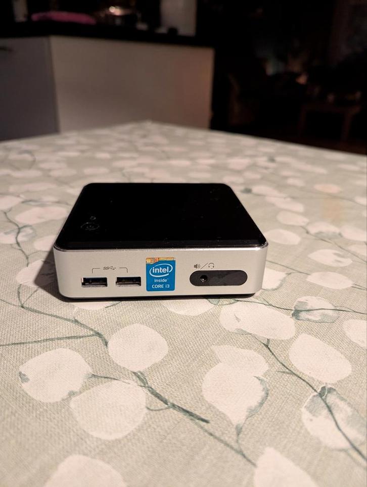 Intel NUC D34010WYK, i3-4010u, 4GB DDR3, 64G SSD, Linux, Computers en Software, Desktop Pc's, Gebruikt, Minder dan 2 Ghz, SSD