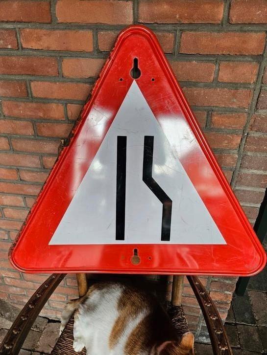 Groot verkeersbord. Wegversmalling. Mancave, cafe., Verzamelen, Automaten | Overige, Zo goed als nieuw, Ophalen of Verzenden