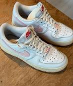 NIKE AIR FORCE 1 LOW VD VALENTINES DAY (2021-2022), Wit, Nike, Ophalen of Verzenden, Sneakers of Gympen