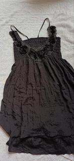 Zwart gevoerd jurkje met glitter details gekruiste rugbandje, Zwart, Ophalen of Verzenden, Zo goed als nieuw, Knielengte