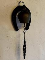 vintage / antieke wandbel, deur bel, koebel met hoefijzer, Antiek en Kunst, Ophalen of Verzenden