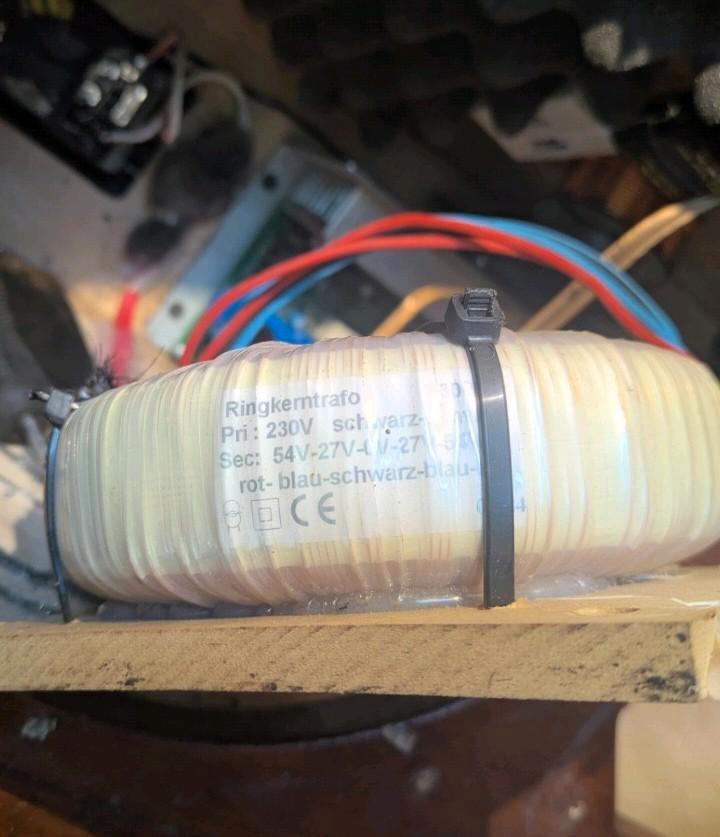 Gezocht: Ringkerntransformator, Hobby en Vrije tijd, Elektronica-componenten, Zo goed als nieuw, Ophalen of Verzenden