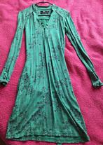 Groene jurk met bloemenprint vintage, Maat 38/40 (M), Ophalen of Verzenden, Zo goed als nieuw, Knielengte