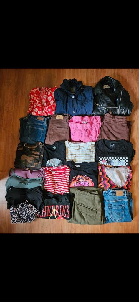 Pakket dames kleding maat S (20 stuks), Kleding | Dames, Dames-kledingpakketten, Gedragen, Maat 36 (S), Ophalen of Verzenden