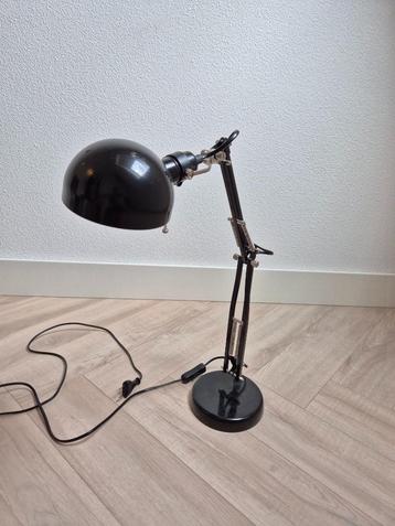 Bureau lamp zwart. beschikbaar voor biedingen