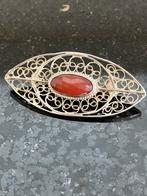 Zilver filigrein speld met carneool, Sieraden, Tassen en Uiterlijk, Antieke sieraden, Ophalen of Verzenden, Zilver, Broche