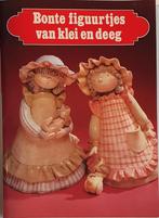 Bonte figuurtjes van klei en deeg. Boek., Ophalen of Verzenden, Zo goed als nieuw