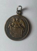 Antieke verzilverde? engel penning heilig bloed Hoogstraten, Antiek en Kunst, Antiek | Religie, Verzenden
