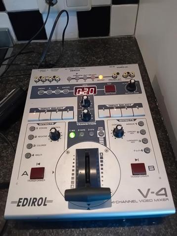 Edirol V-4 Analoge Videomixer  beschikbaar voor biedingen