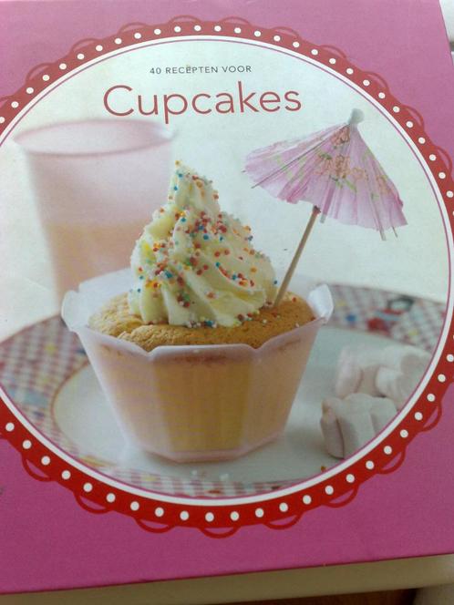 Kookboek - 40 recepten voor Cupcakes, Hobby en Vrije tijd, Taarten en Cupcakes maken, Boek of Tijdschrift, Cupcakes, Verzenden