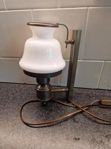 Vintage  wandlamp. beschikbaar voor biedingen