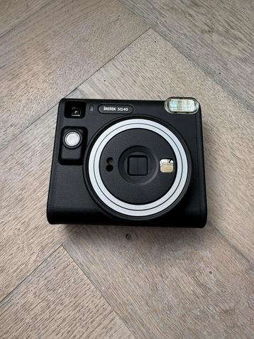 FUJIFILM INSTAX SQ40 INSTANT CAMERA beschikbaar voor biedingen