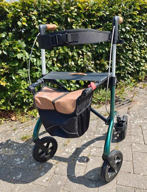 Lichtgewicht rollator 5,6 kilo Saljol Carbon, Diversen, Rollators, Zo goed als nieuw, Lichtgewicht, Opvouwbaar, Ophalen of Verzenden