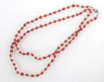 Vintage collier met bloedkoraal en zilveren bolslot, 90 cm, Sieraden, Tassen en Uiterlijk, Antieke sieraden, Ophalen of Verzenden