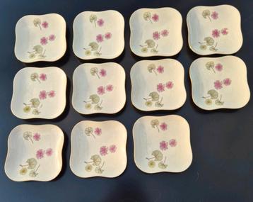 Hutschenreuther Porseleinen vintage gebaksbordjes beschikbaar voor biedingen