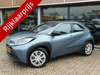 Toyota Aygo X 1.0 VVT-i MT Play (bj 2024), Auto's, 12 maanden, Stof, Gebruikt, 920 kg