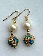 Parel Oorbellen van Parels in combinatie met Cloisonné 14K, Ophalen of Verzenden, Nieuw, Hangers