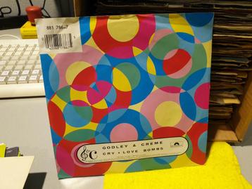 Godley & Creme - Cry (f8) beschikbaar voor biedingen