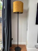 Vloerlamp met gouden velours kap, Ophalen, Zo goed als nieuw, 150 tot 200 cm