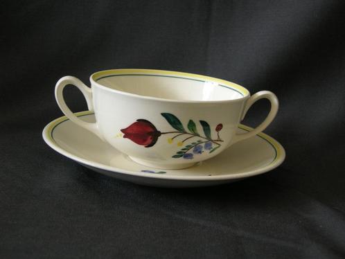 Petrus Regout, soepkop & schotels, Antiek en Kunst, Antiek | Servies los, Ophalen of Verzenden