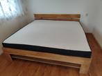 Massief houten 2 persoonsbed en matras 200x200 cm, Huis en Inrichting, Slaapkamer | Matrassen en Bedbodems, Gebruikt, Overige maten