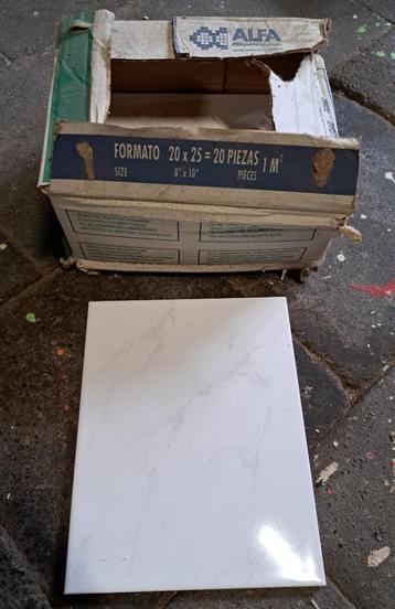 Tegels Formato 20x25 7 stuks beschikbaar voor biedingen