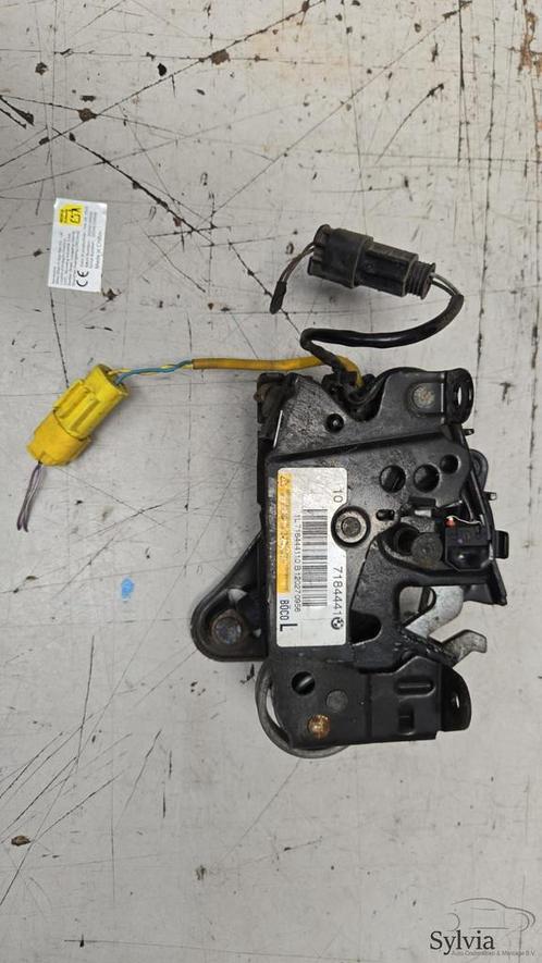 Motorkap slot actief links BMW 5 / 6 / 7 / Z4 serie F01 F02, Auto-onderdelen, Carrosserie en Plaatwerk, Gebruikt, Ophalen of Verzenden