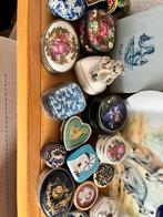 Grote verzameling pillendoosjes, Ophalen, Zo goed als nieuw