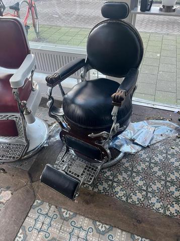 Klassieke kappersstoel - Vintage Barber Chair beschikbaar voor biedingen