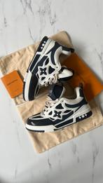 LV skate sneaker navy bleu.maat 43, Kleding | Heren, Schoenen, Wit, Ophalen of Verzenden, Louis Vuitton, Sneakers of Gympen