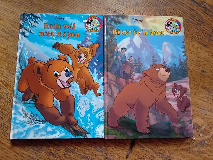 Disney Boekenclub boekjes Brother Bear 2 delen, Verzamelen, Disney, Gebruikt, Beeldje of Figuurtje, Overige figuren, Ophalen of Verzenden