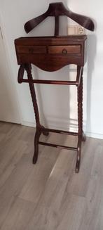 Mooie Dressboy - 124cm hoog, Zo goed als nieuw, Met hangruimte, 25 tot 50 cm, Overige houtsoorten