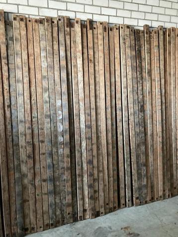 hardhouten regels harthoutenbalkjes  beschikbaar voor biedingen