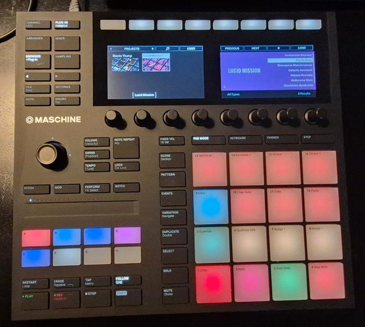 Native Instruments Maschine MK3, Muziek en Instrumenten, Midi-apparatuur, Zo goed als nieuw, Ophalen of Verzenden