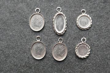 6 stuks lege ketting hangertjes beschikbaar voor biedingen