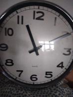 Quartz klok mooi maat 32 cm ikea winkel, Ophalen, Zo goed als nieuw, Wandklok