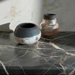 2 kleine aardewerk bolvormig vaasje & schaal, Overige kleuren, Verzenden, Aardewerk of Porselein, Zo goed als nieuw