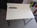 Klein stevig bureau in nette staat, Ophalen, Zo goed als nieuw, Bureau