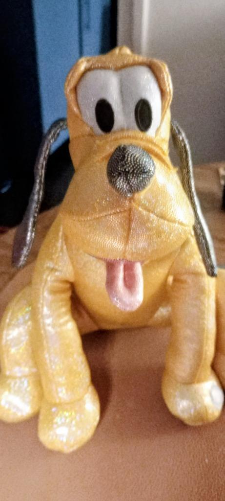 Cadeautjes; Pluto knuffel, 2 bekers, 2 espresso kopjes, Huis en Inrichting, Overige Huis en Inrichting, Zo goed als nieuw, Ophalen