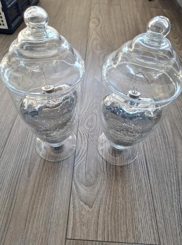 2 Glazen stolpvazen.  beschikbaar voor biedingen