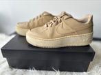 Nike Air Force 1 sage low maat 38,5 nude, Kleding | Dames, Schoenen, Ophalen of Verzenden, Gedragen, Sneakers of Gympen
