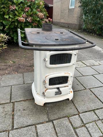 Te Koop : Antieke Emaille Hout Kachel Houtkachel Fornuis beschikbaar voor biedingen