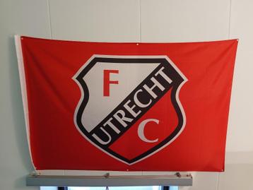 FC Utrecht grote rode vlag . beschikbaar voor biedingen
